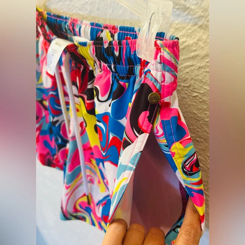 Funky‎ Trunks Splatterfied Men's Shorty Shorts Short SZ S